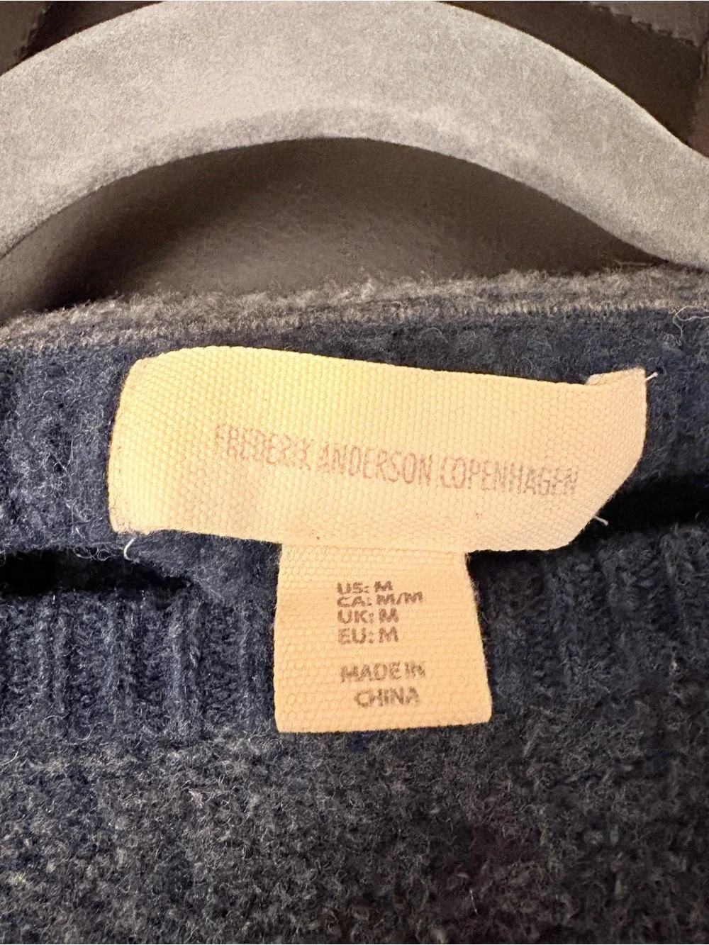 Wool Men's Two-Tone Crewneck Sweater in Charcoal & Navy